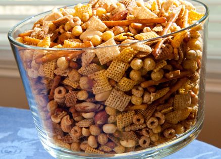 Snack recipes: Clutter Snack Mix