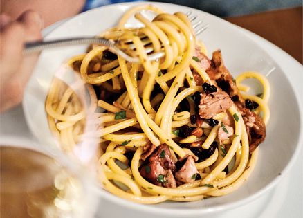Pasta with Roast Chicken and Currants