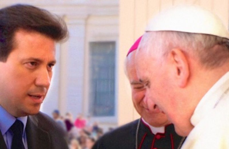 Author Anthony DeStefano handing a copy of his book to the Pope