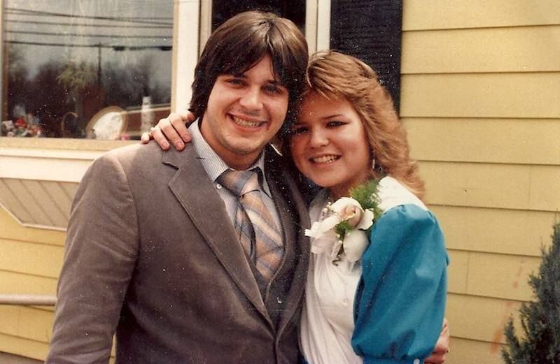 Blogger Dan Kessel's parents in 1982.
