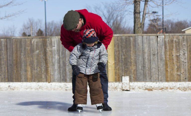 Boy learning to skate. Click Images, Thinkstock.