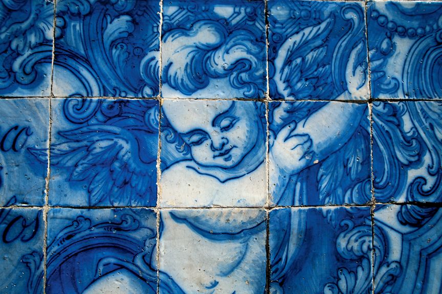 Angels around the world. An angel in Portuguese tile.
