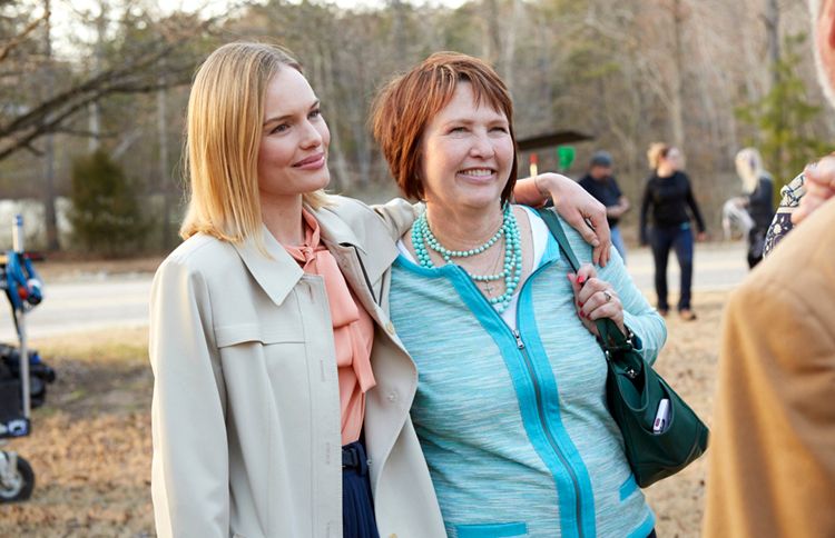 Guideposts: Behind the scenes with Kate Bosworth and the real Eva Piper, Don’s wife.
