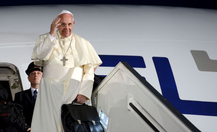 Pope Francis bids farewell as he boards his El Al jetliner for the flight from Israel to Rome, Guideposts