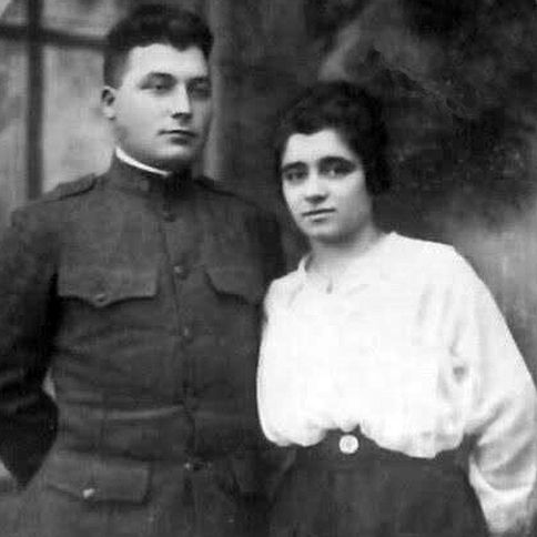 Guideposts: Benjamin (Biago) DiSanto, who served stateside during WWI, with his wife, Rose.