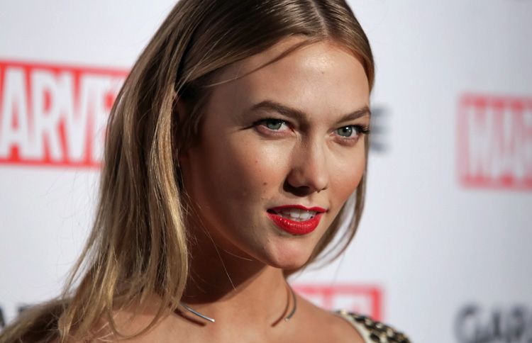 Karlie Kloss launches #KodeWithKarlie
