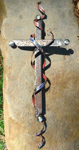 Guideposts: A cross sculpture by Catherine Partain Shamblin