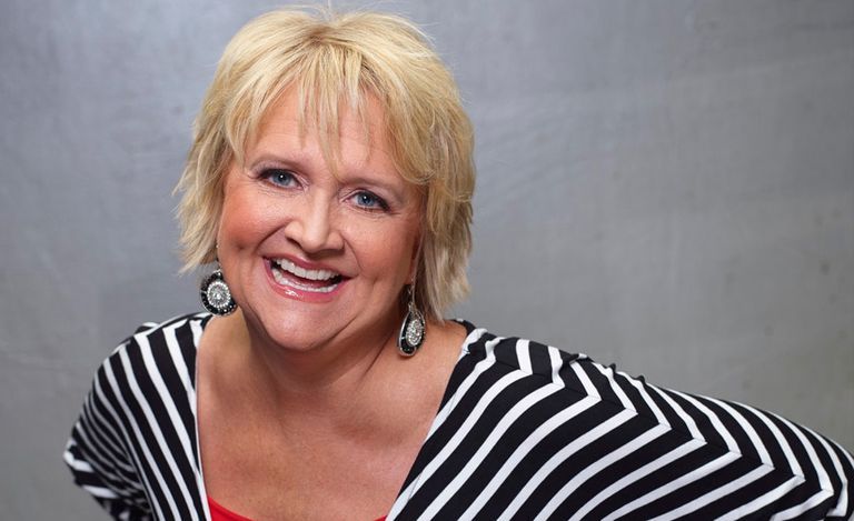 Comedian Chonda Pierce Is Using Laughter To Heal| Guideposts