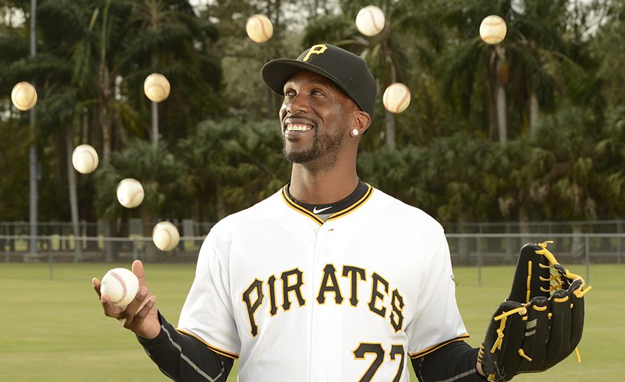 Andrew McCutchen Gets Signed Ball From Sick Kid He Visited