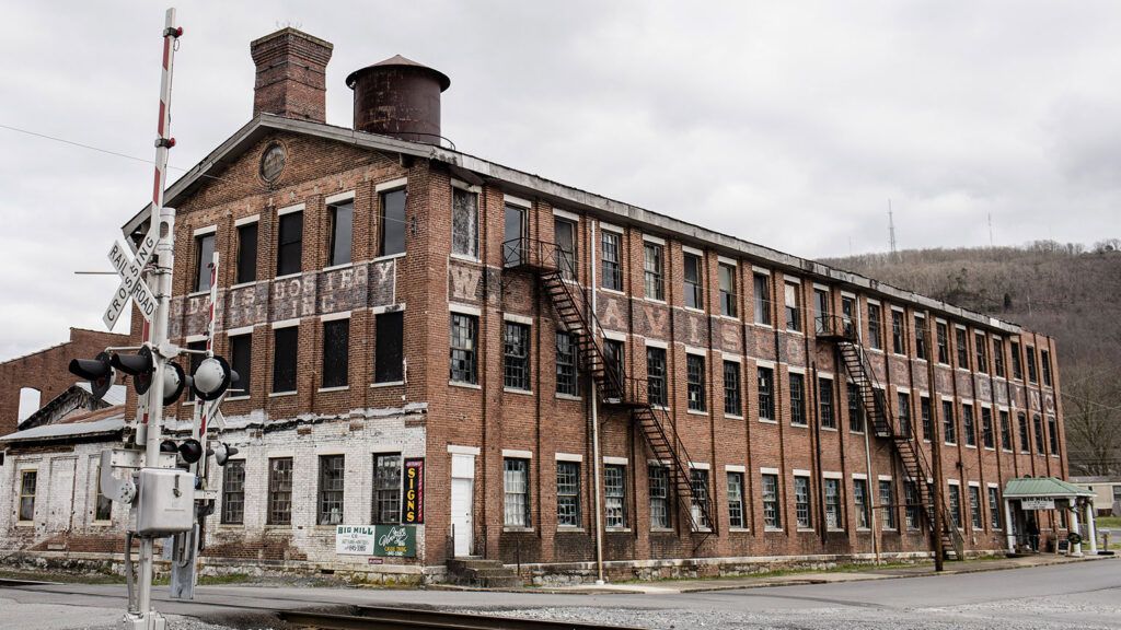 The former W.B. Davis hosiery mill, which now holds an antiques center and restaurant, in Fort Payne, Alabama