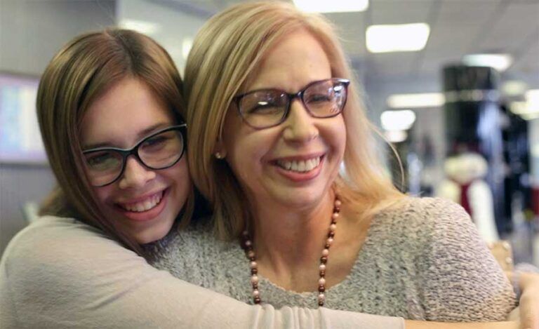 Guideposts: Stephanie Thompson shops for eyeglasses with her daughter, Micah