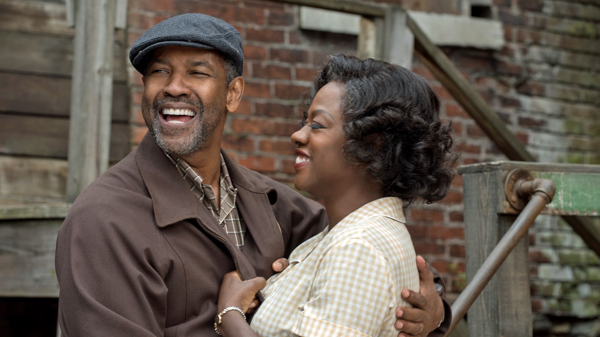 Denzel Washington and Viola Davis in "Fences"