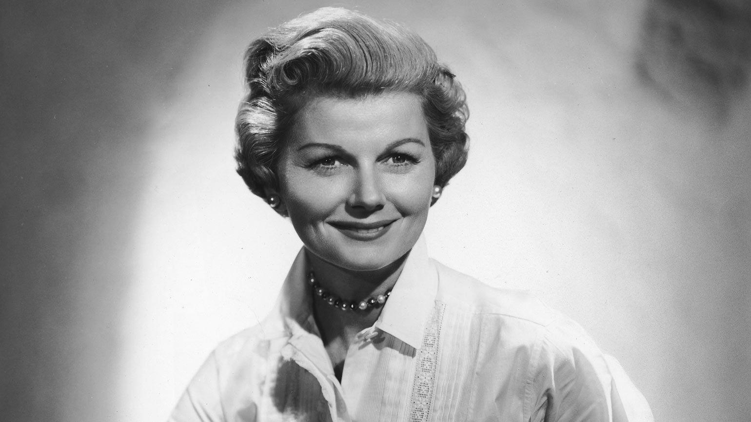 June Cleaver (Barbara Billingsley)