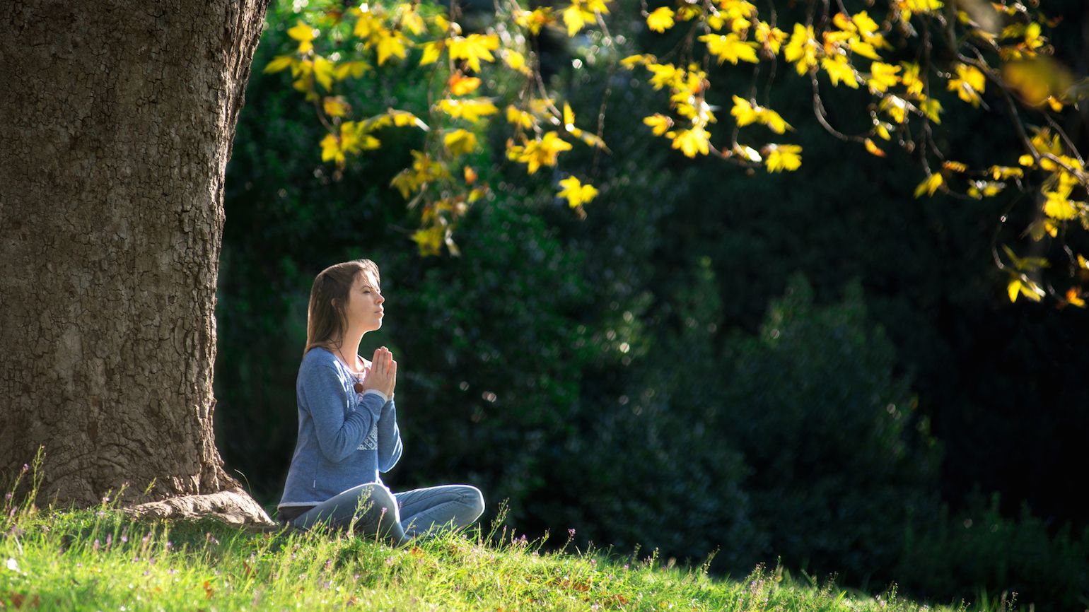 4 Reasons to ‘Keep Watch’ as You Pray for Others | Guideposts