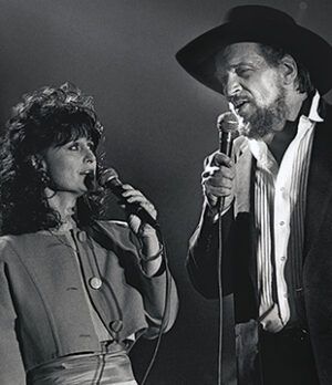 Jessi Colter: How Waylon Jennings Became 'God's Man' - Guideposts