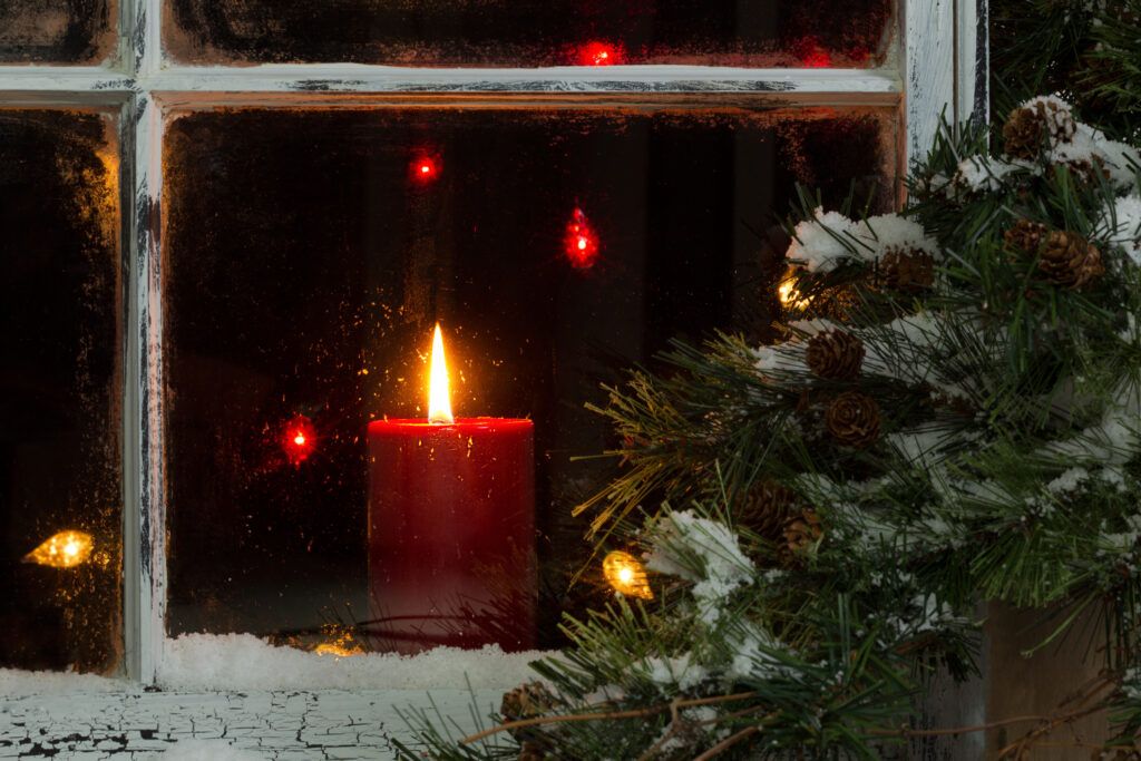 4 Tips to Brighten the Light of Christmas