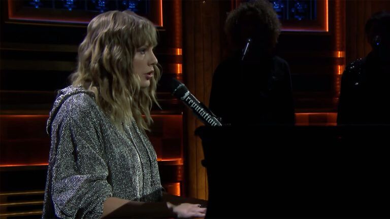 Taylor Swift performs on the Tonight Show