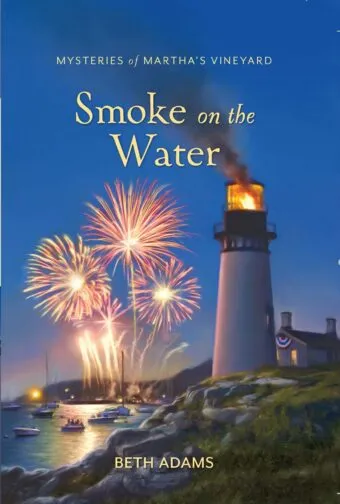 Smoke on the Water- Mysteries of Martha's Vineyard- Book 11