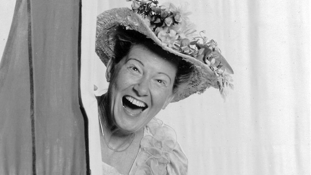 Guideposts Classics: Minnie Pearl on Appreciating God's Gifts - Guideposts