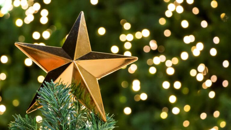 Gold Christmas Star Helps Solve a Christmas Caper