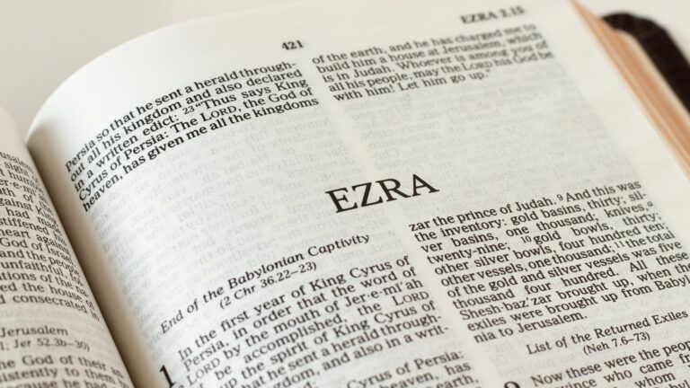 Close up of Ezra in the Bible showing how to fast