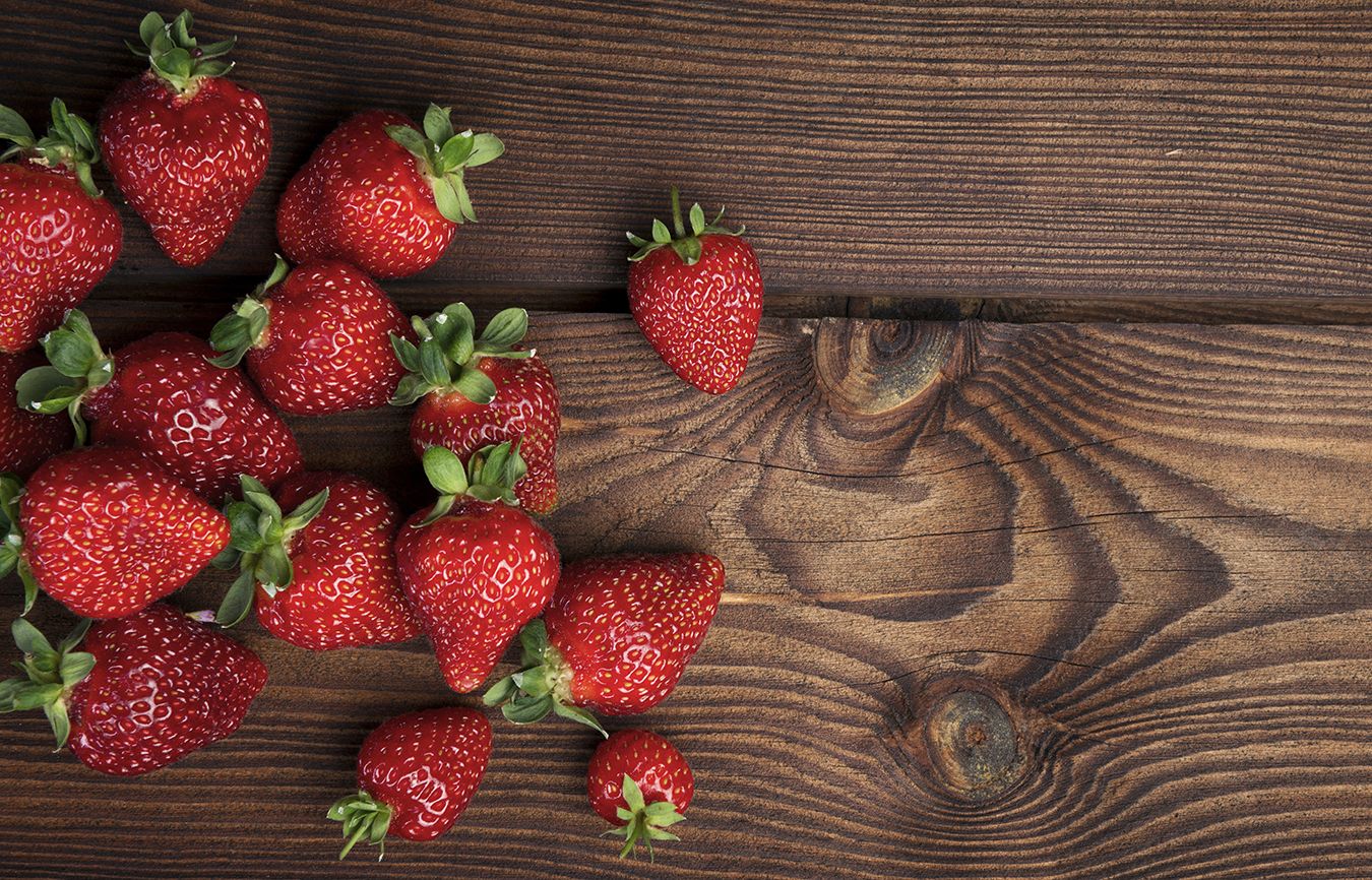 Healthy Summer Fruits to Add to Your Diet: Strawberry make a great summer fruit snack. better living health wellness