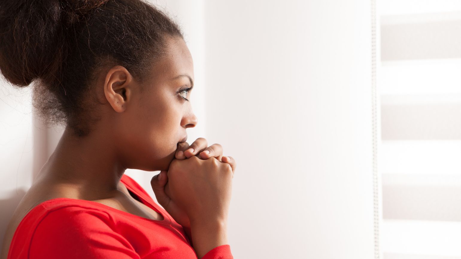 How to Pray for Others When You’re Scared | Guideposts