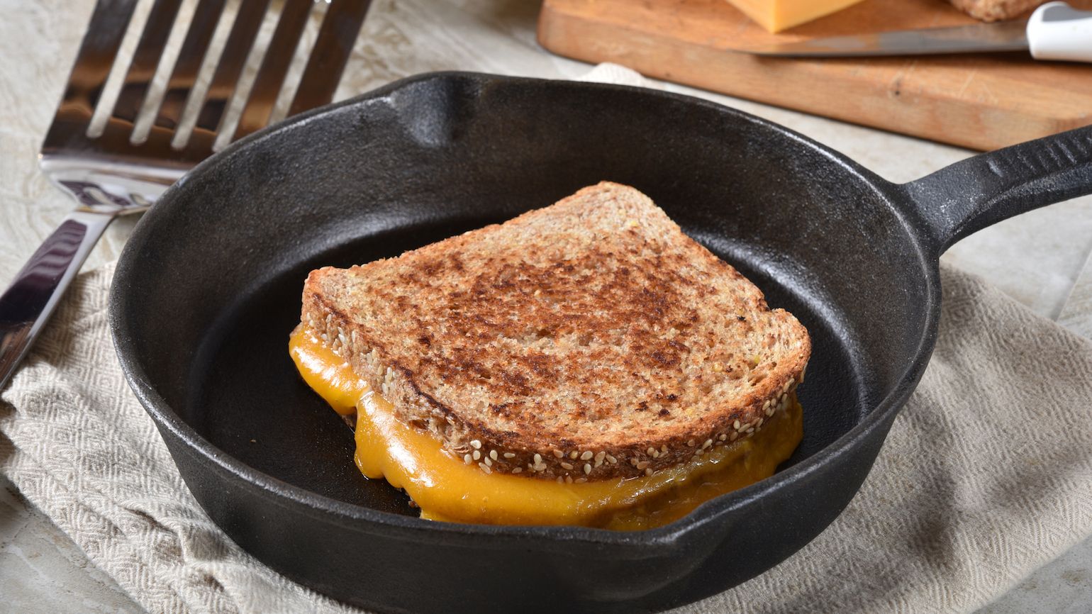 This Type Of Pan Will Help You Make The Best Grilled Cheese