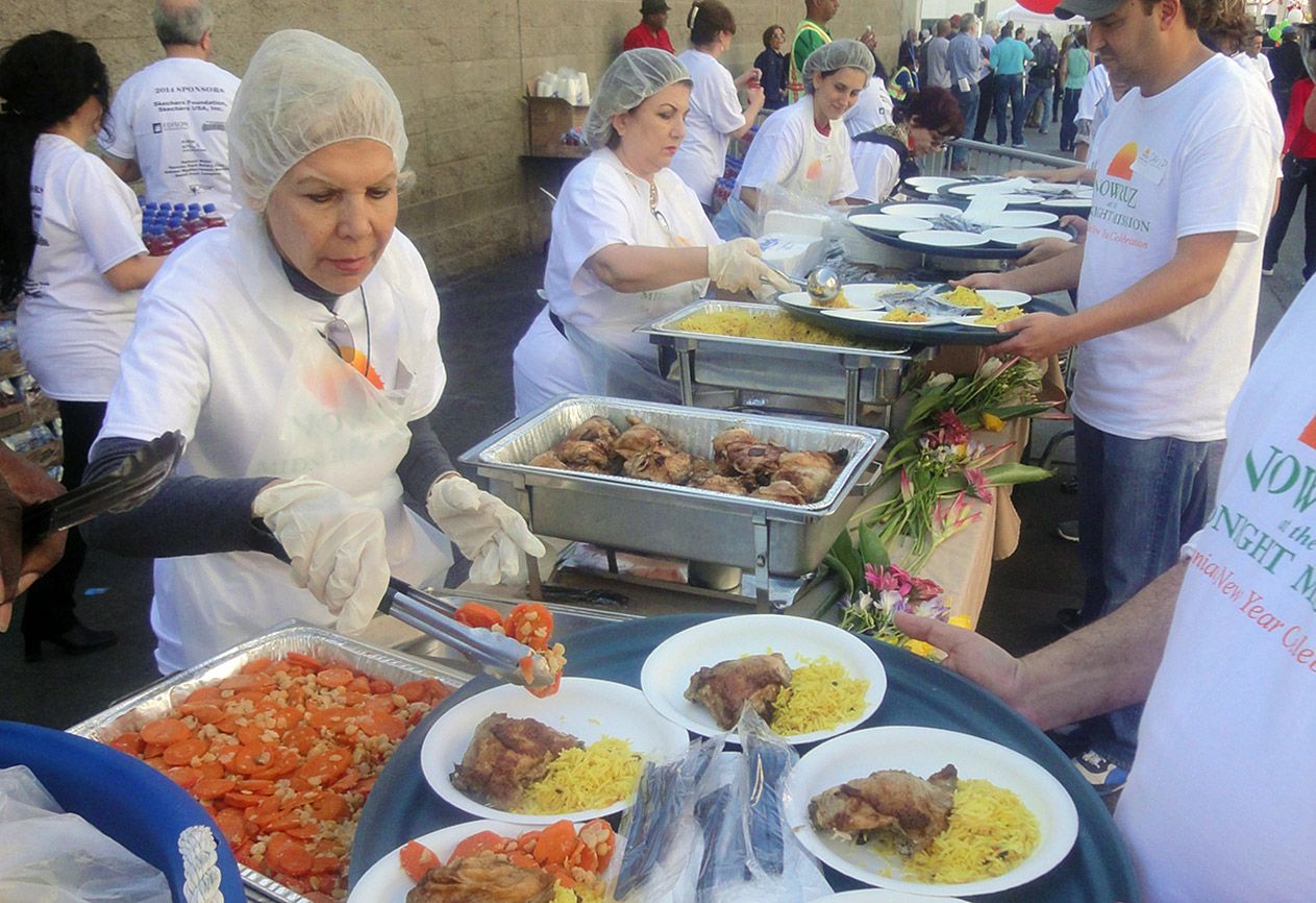 This Midnight Mission’s outdoor lunch served about 2,000; photo courtesy Stephen Henderson