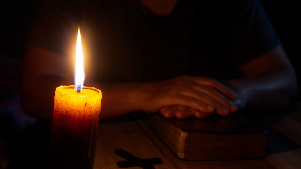 Prayers by candlelight