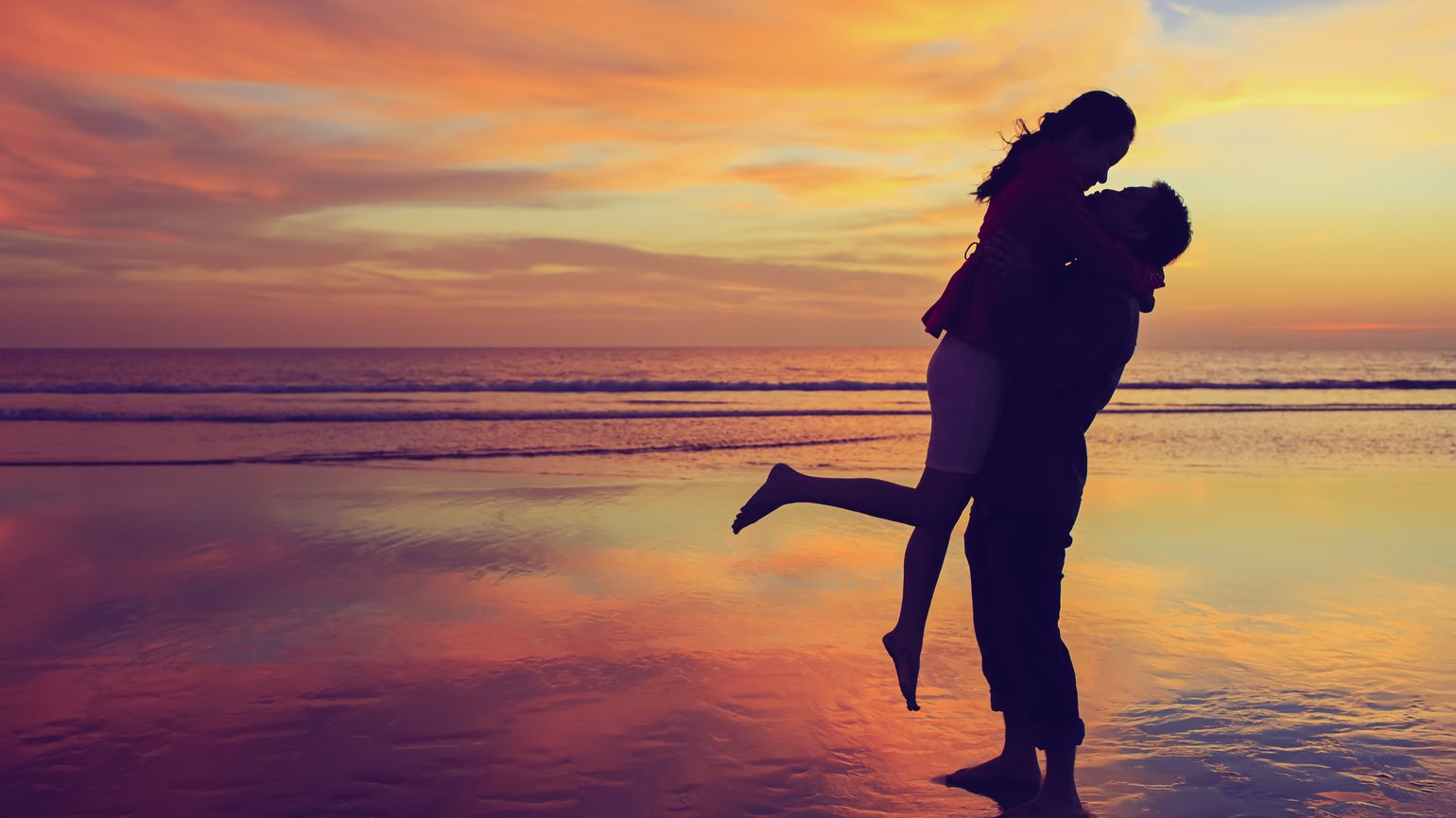 7 Stories of Unexpected True Love - Guideposts
