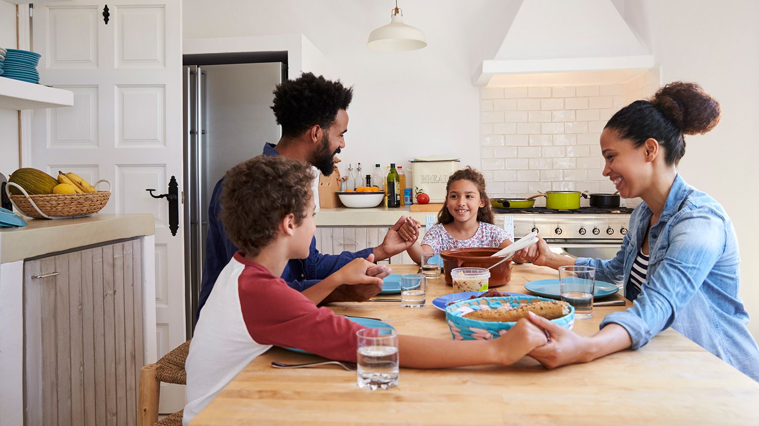 6 Ways To Keep Your Family On Track This Lent - Guideposts