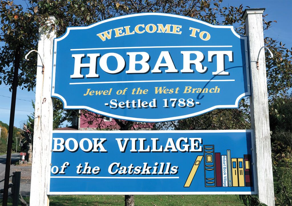 A sign reading Welcome to Hobart; photo by Roy Gumpel